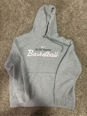 Nike Gray 'Elite Youth Basketball' Pullover Hoodie